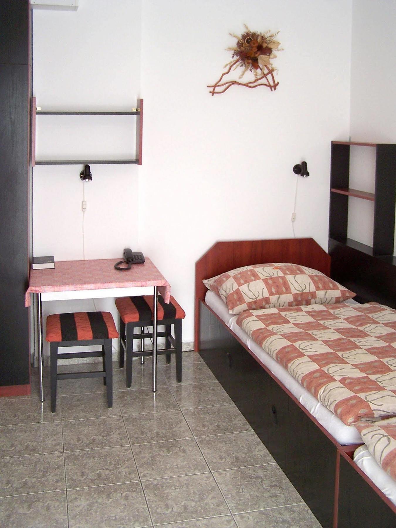 Hotel Irini Panzio Budapeszt Zewnętrze zdjęcie